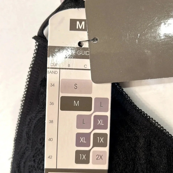 Daisy Fuentes Mesh Bralette Lace Overlay Black Medium NWT - Picture 13 of 14